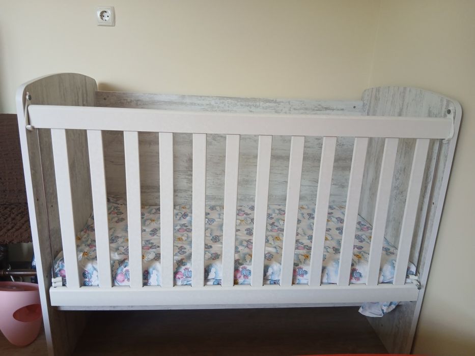 Бебешко легло на три нива с матрак