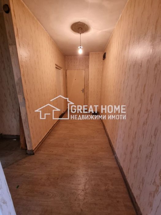 Продава се Тристаен апартамент в Търговище, Център - 68 кв.м за 612 €/кв.м - Снимка #4