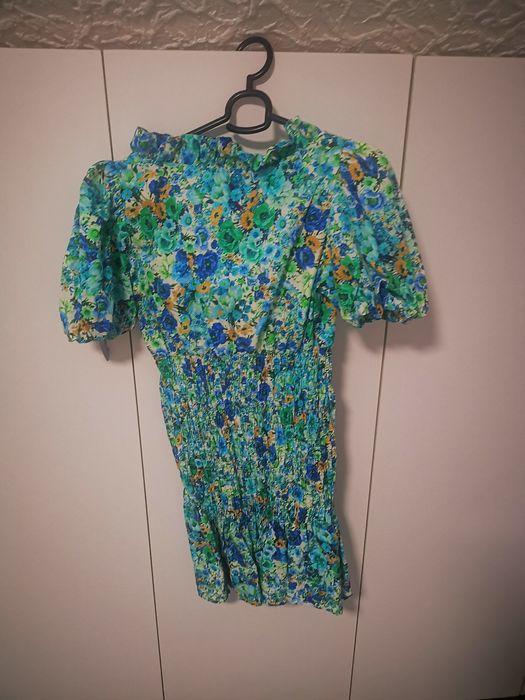 Vând rochie Atmosphere