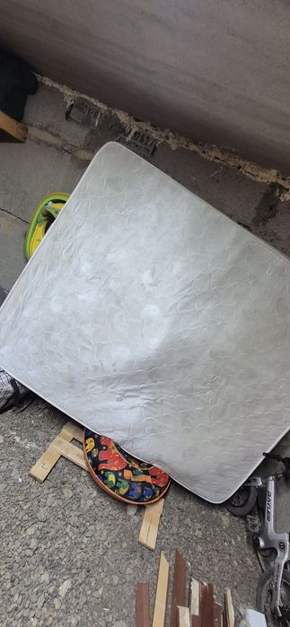 Матрац продам в хорошем состоянии