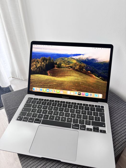 Apple Macbook M1
