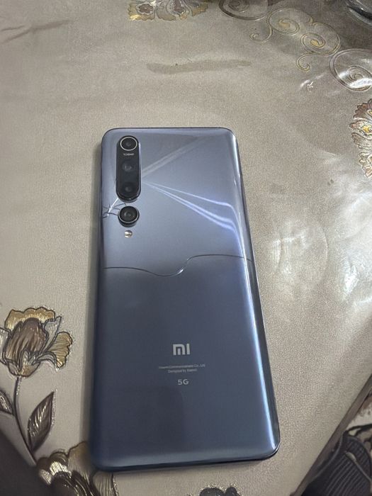 Б/у телефон Xiaomi mi 10 обмен тоже интересен