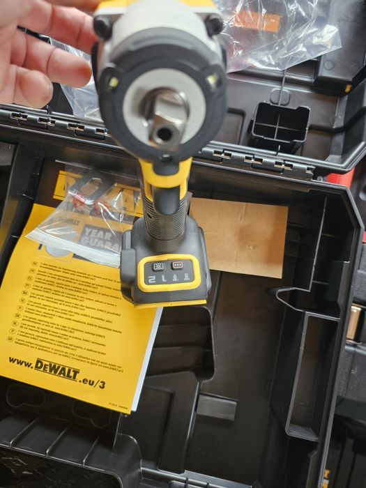 Impact dewalt dcf922
