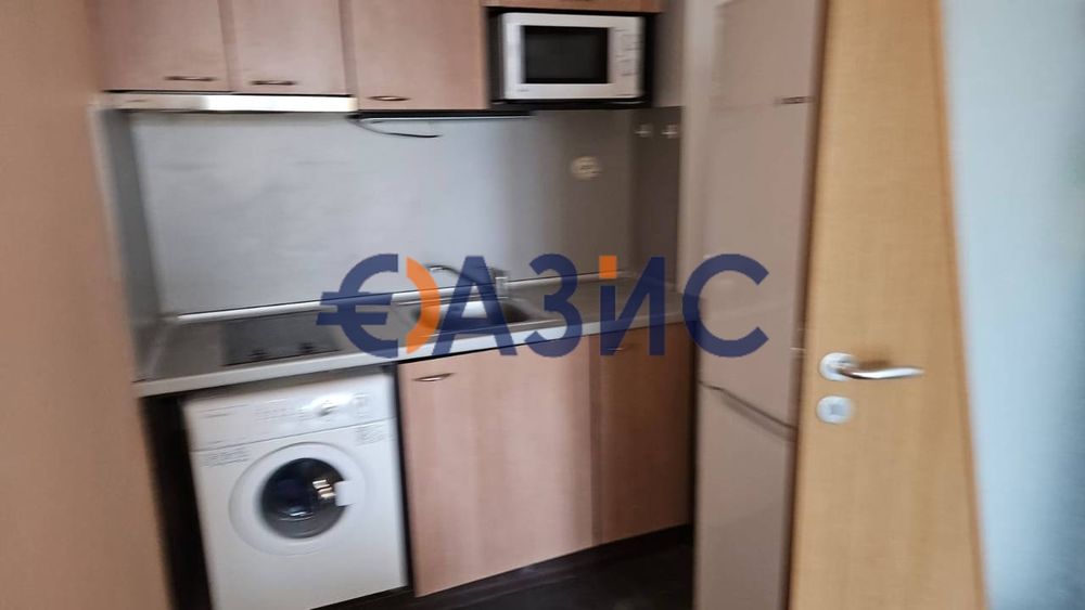 Продава се Двустаен апартамент в к.к. Слънчев бряг - 67 кв.м за 540 €/кв.м - Снимка #7