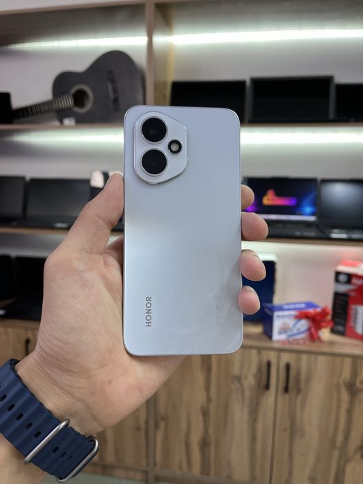 Телефон Honor 400 5G