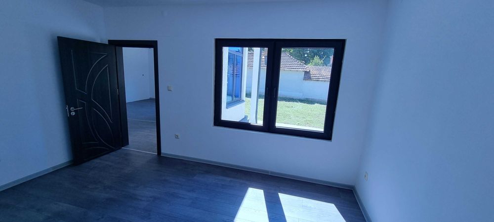 Продава се Къща в Разград, Промишлена зона - Запад - 71 кв.м за 1868 €/кв.м - Снимка #3