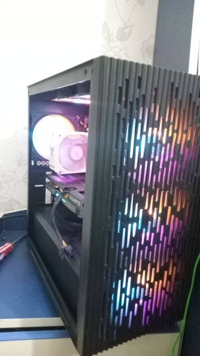 Продам мощный игровой компьютер