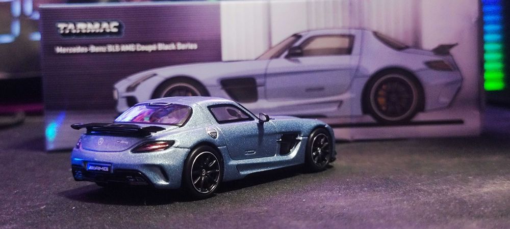 Tarmac Works Mercedes-Benz SLS AMG Black Series