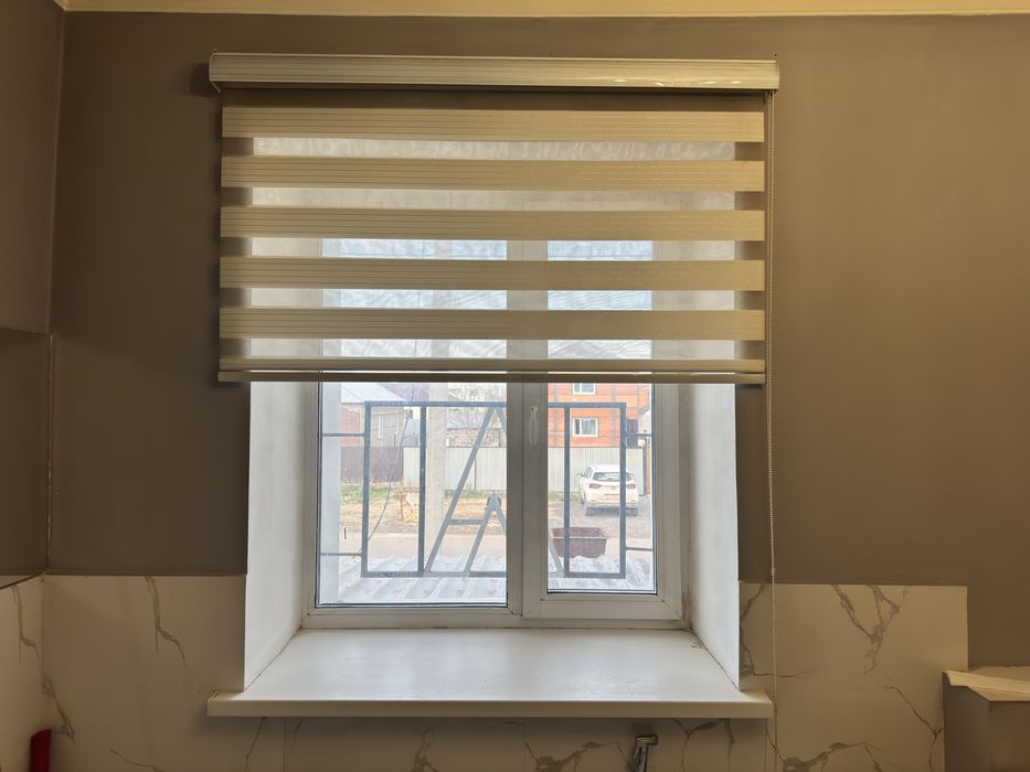 Продам ролл жалюзи День-Ночь