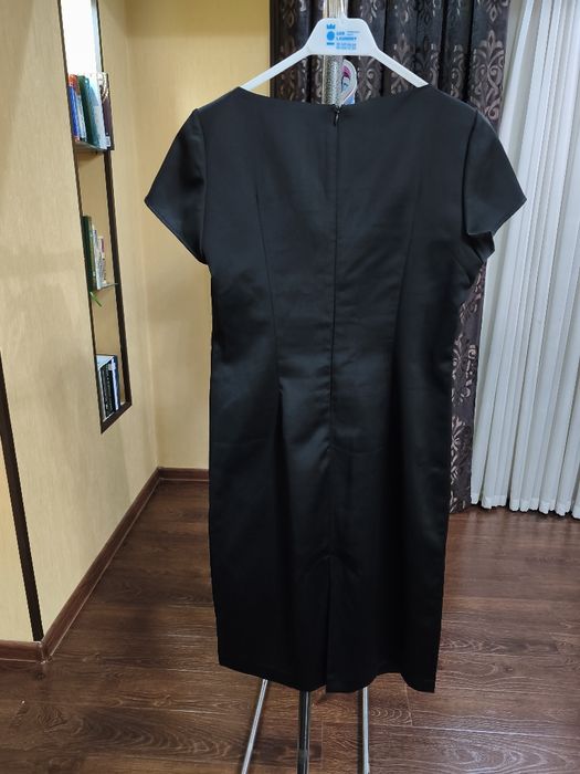 Элегантный костюм-двойка: Жакет и Платье