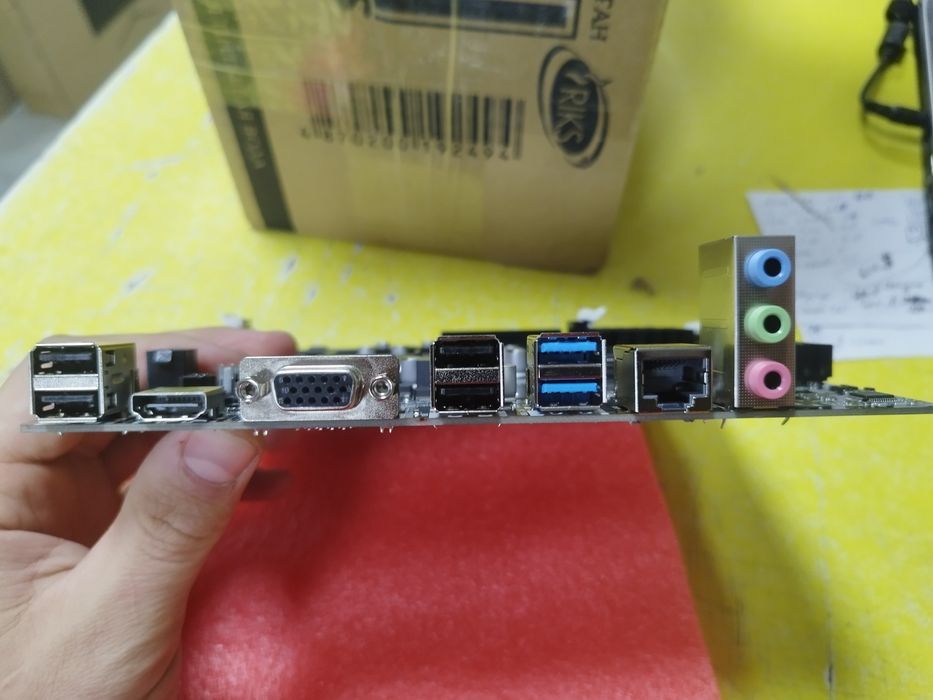 H61 B75 материнская плата