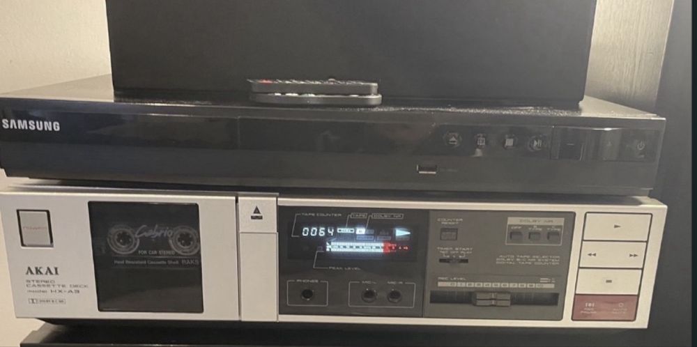 Casetofon deck akai