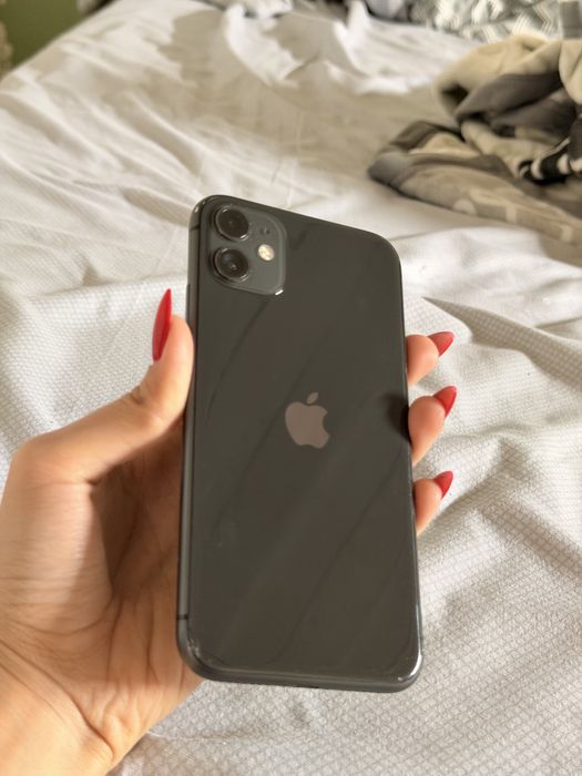 Айфон 11 продам