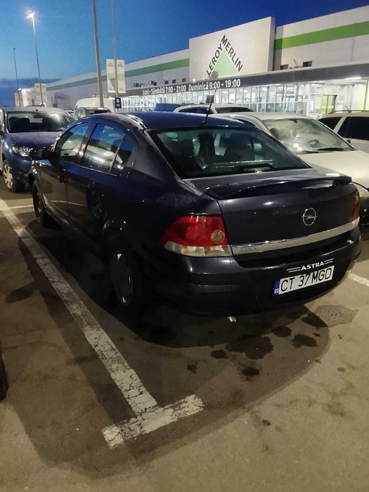 Vand/schimb cu remorca cat. B - Opel astra H berlina