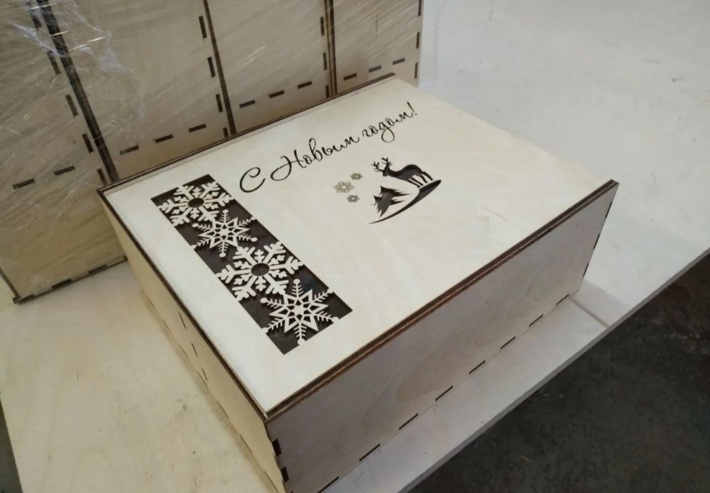 Подарочные коробки