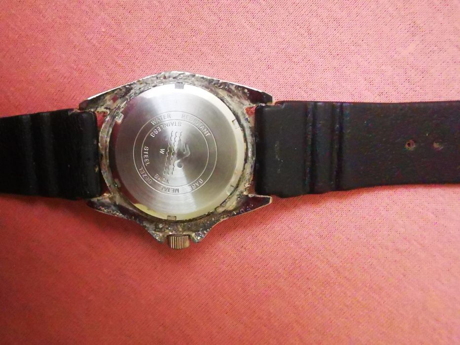 Vand ceas de mana diver