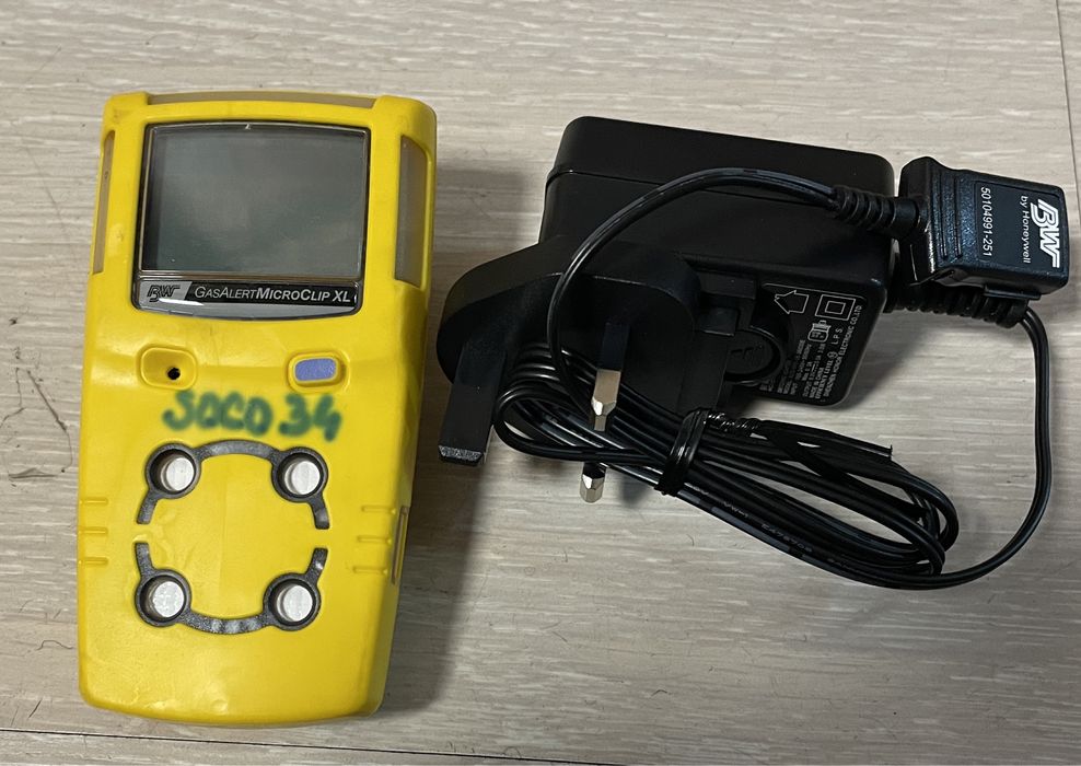 Amanet F28: Detector de Gaze multifuncțional GasAlertMicroClip XL