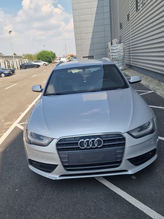 Vând audi A4 B8, FACELIFT