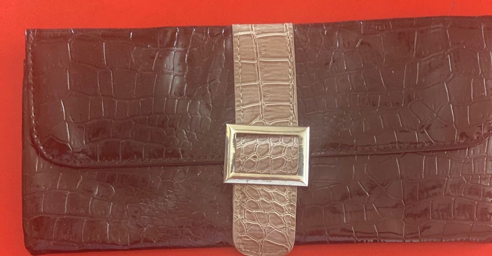 Елегантна дамска чанта