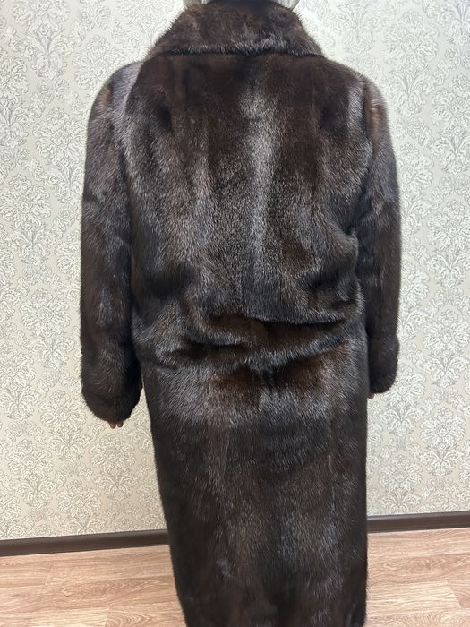 Продам норковую шубу