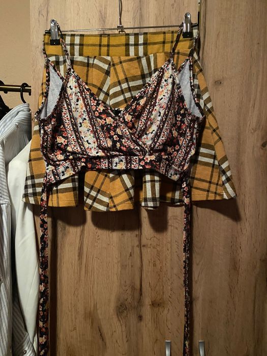 Дамска пола и топ