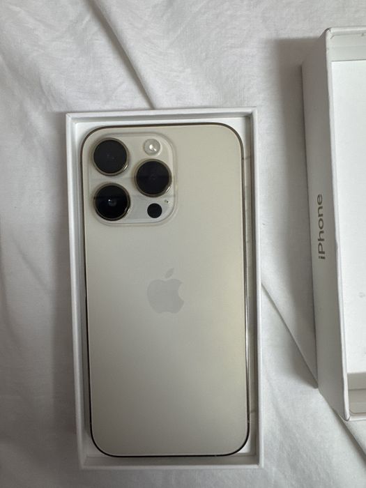 Iphone 14 pro gold