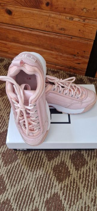 Маратонки  Fila.