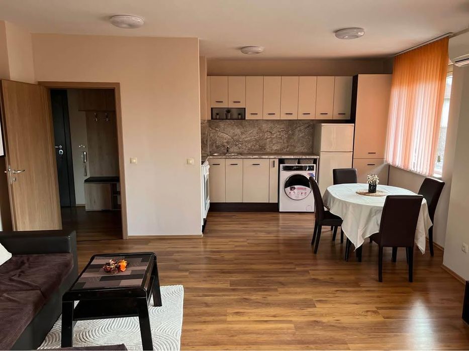 Дава се под наем Двустаен апартамент в София, Павлово - 70 кв.м за 650 € - Снимка #2