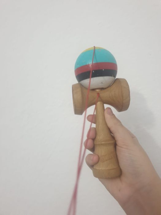 Vând Kendama  Sweets Prime