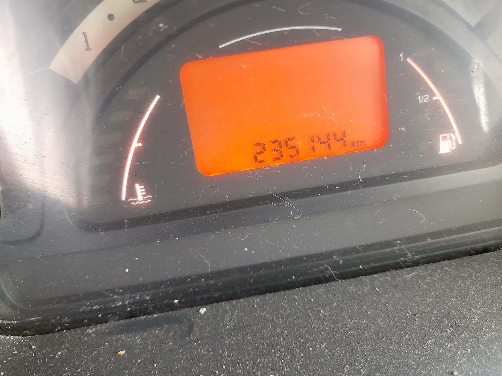 Rośliny Lasów Równikowych Vand Citroen model C3 Dobra • OLX.ro