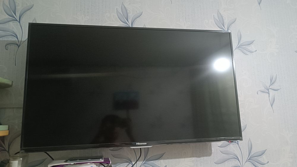 Телевизор Hisense 43