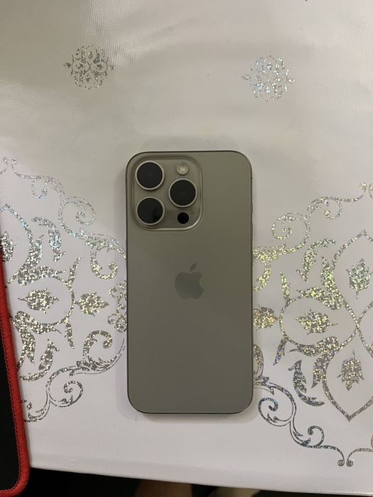 Продаю IPhone 15 pro 256gb titanium