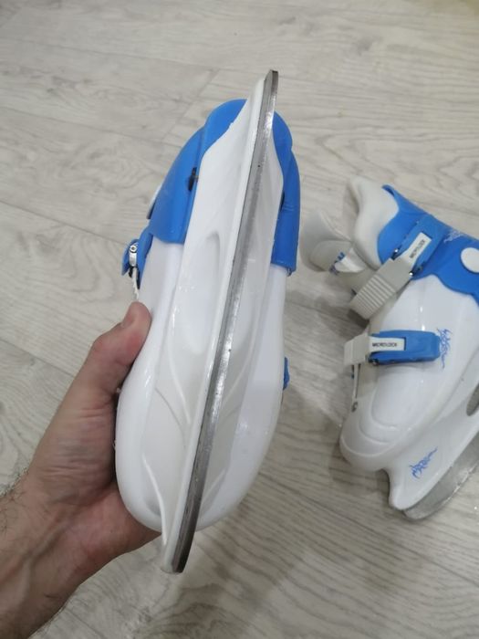 Продам коньки детские