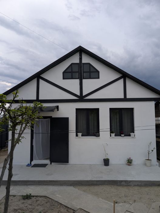 Casa de vacanță în Izvorani