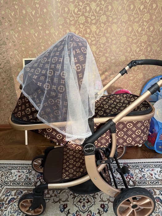 Детская коляска всесезонная