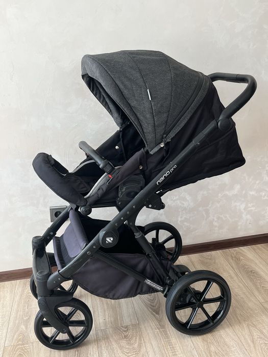 Продам детскую коляску Riko