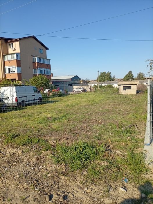 Teren de vanzare