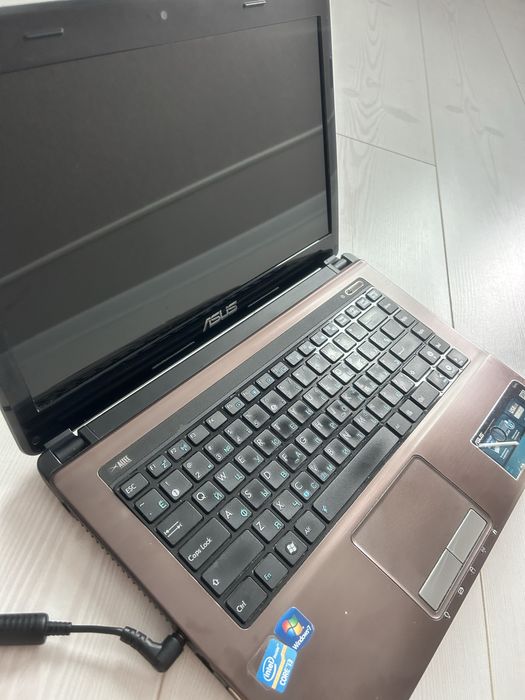 Ноутбук ASUS - 170 000 тг