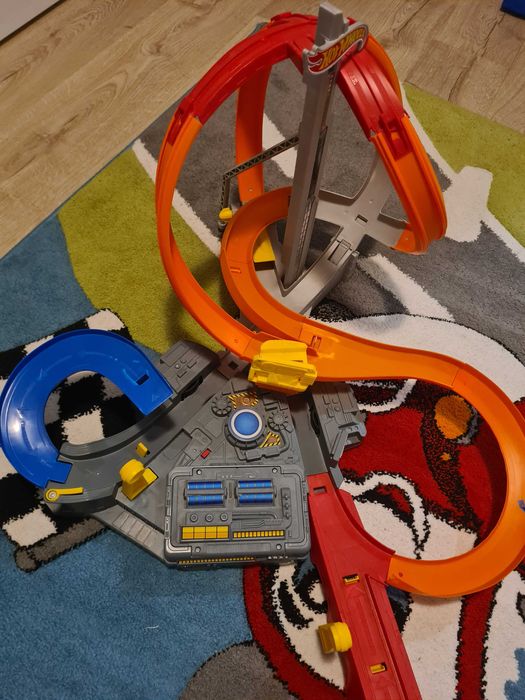 Писта Хот уилс с батерии