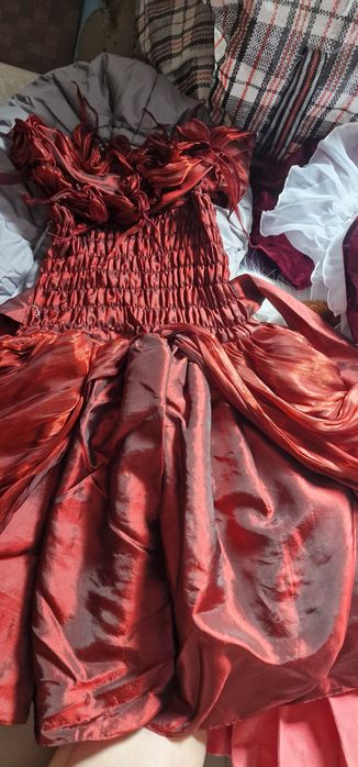 Продам вещи на девочку,  и отдам конверт.