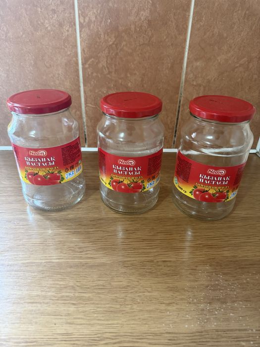 Банки разного обема