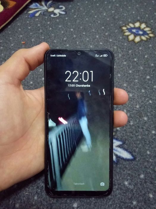 Redmi 10a holati yaxshi bir qul aybi yuq top tizza 3oy buldi olganimga