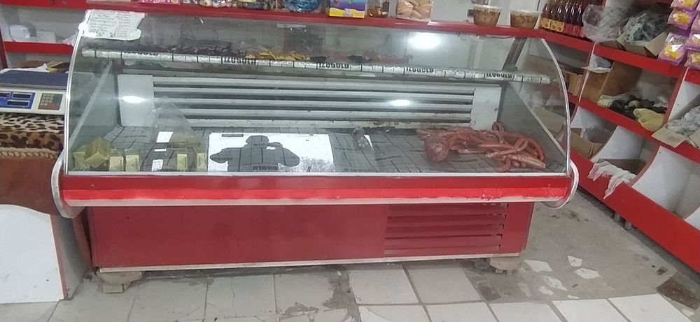 Veterina xaladelnik sotiladi