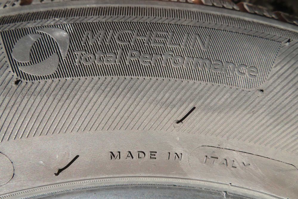 2 броя всесезонни Michelin CrossCLIMAT 195/65/15 95V