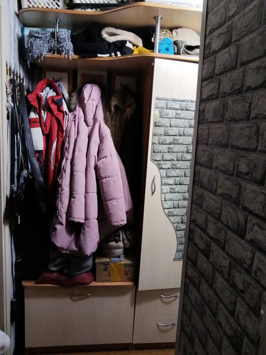 Продам Прихожую Торг уместен