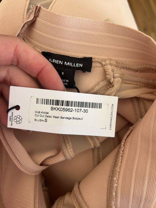 Karen Millen бандажно боди с изрязани мотиви НОВО
