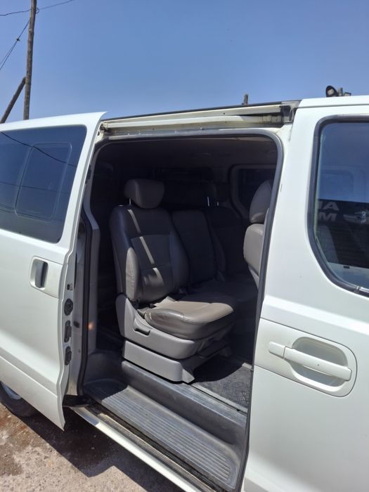 Хундай Гранд старекс