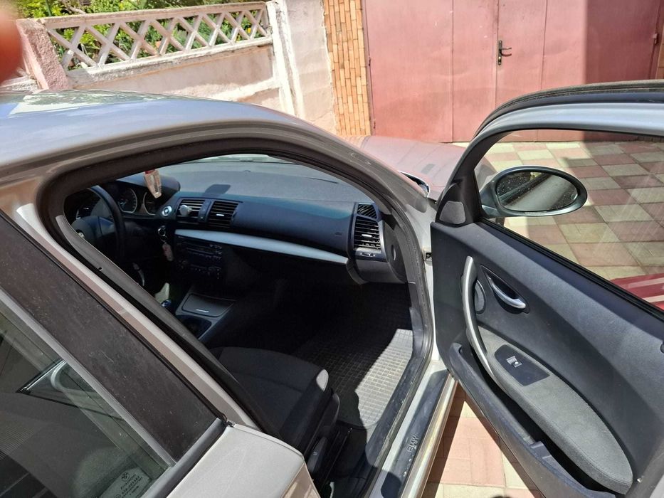 BMW Seria 1 118d an 2006