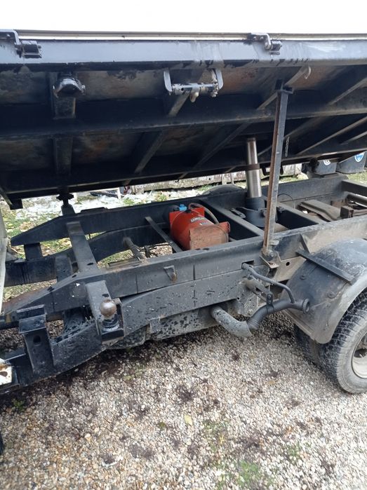 hyundai h1, basculă cu prelată. Toate actele valabile . Detalii la tel, o749   22 3737