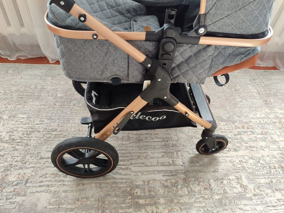 Продам коляску в отличном состоянии